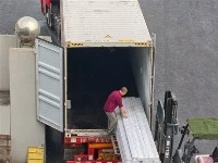 TEBANG vận chuyển 3 container kệ bán lẻ đến Sri Lanka